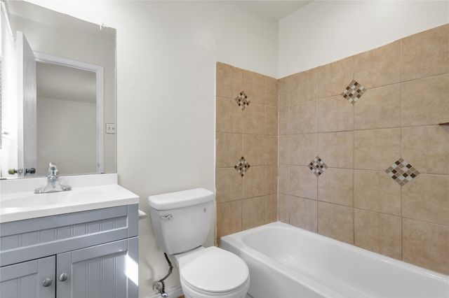 6913 Chasewood Dr, Missouri City, TX 77489