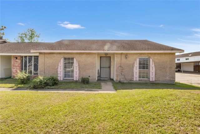 6913 Chasewood Dr, Missouri City, TX 77489