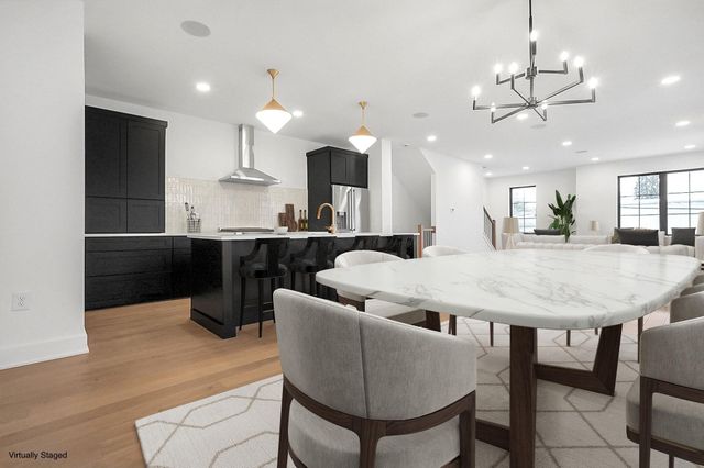 1242 Oxley Road, Columbus, OH 43212