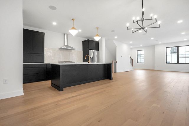 1242 Oxley Road, Columbus, OH 43212