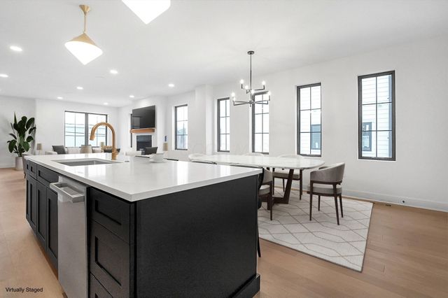 1242 Oxley Road, Columbus, OH 43212