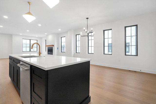 1242 Oxley Road, Columbus, OH 43212