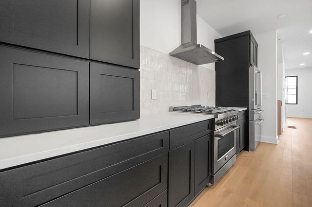 1242 Oxley Road, Columbus, OH 43212