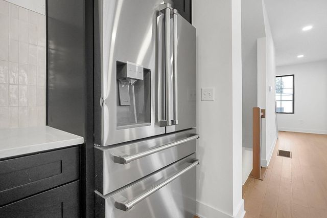 1242 Oxley Road, Columbus, OH 43212