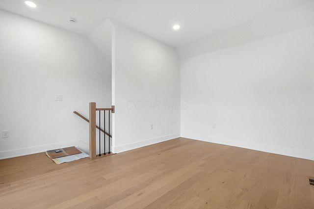 1242 Oxley Road, Columbus, OH 43212