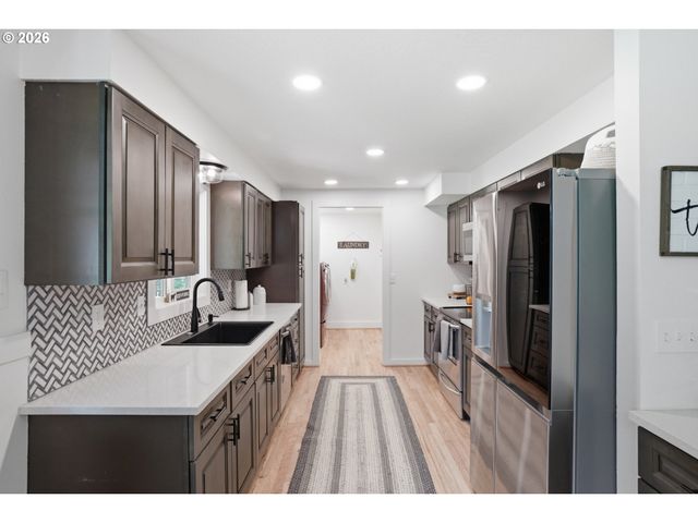 3117 Ne 339TH St, La Center, WA 98629