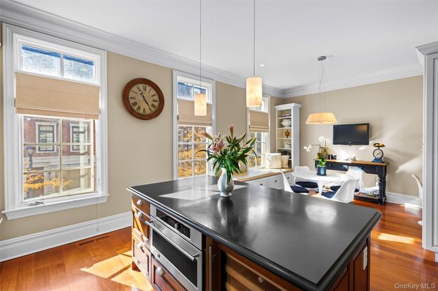 12 Rivers Edge Drive, Tarrytown, NY 10591