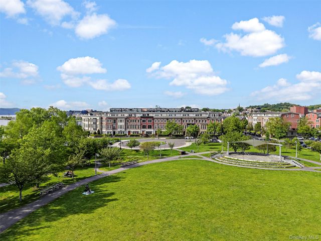 12 Rivers Edge Drive, Tarrytown, NY 10591