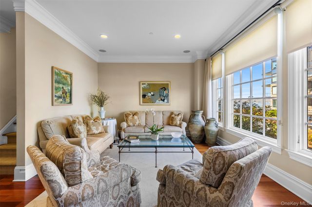 12 Rivers Edge Drive, Tarrytown, NY 10591