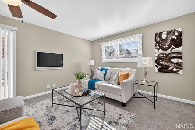 1370 Madison Lane, Florissant, MO 63031