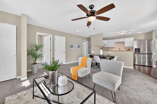 1370 Madison Lane, Florissant, MO 63031