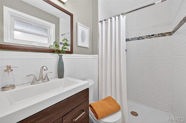 1370 Madison Lane, Florissant, MO 63031