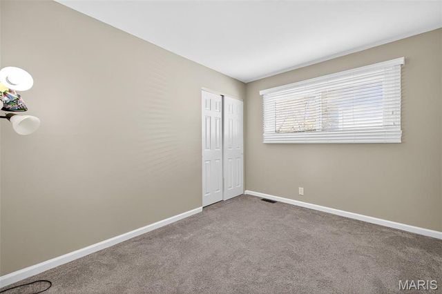 1370 Madison Lane, Florissant, MO 63031