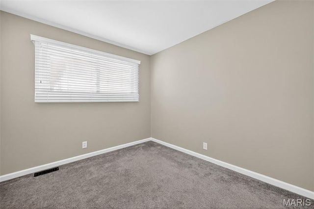 1370 Madison Lane, Florissant, MO 63031