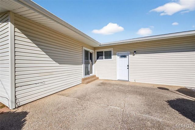 1370 Madison Lane, Florissant, MO 63031