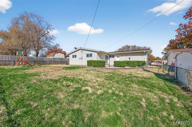 1370 Madison Lane, Florissant, MO 63031