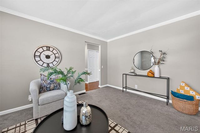 1370 Madison Lane, Florissant, MO 63031