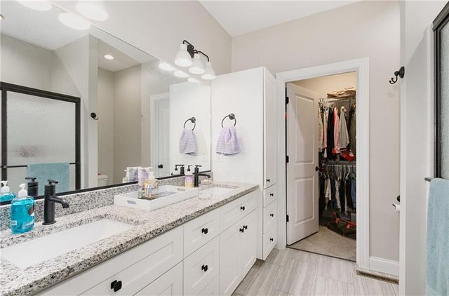 933 Arrowhead Court, Mebane, NC 27302