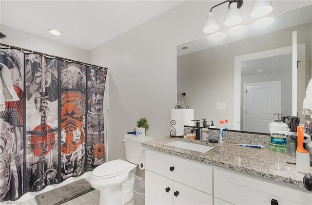 933 Arrowhead Court, Mebane, NC 27302