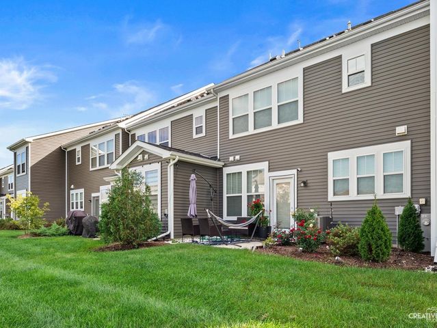 12806 S Nicholas Drive, Plainfield, IL 60585