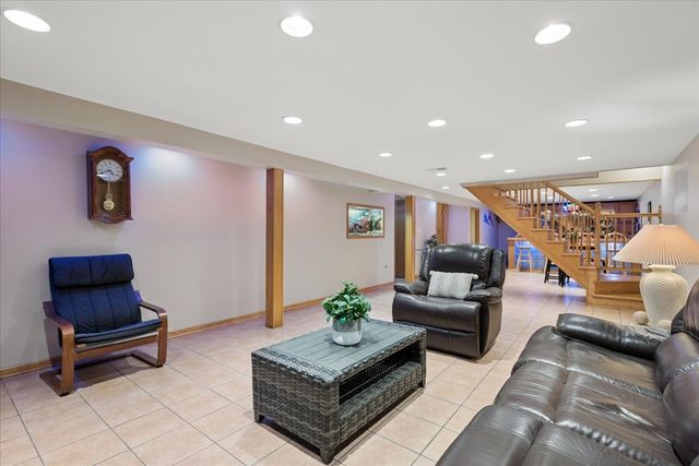 9121 Harlem Avenue, Morton Grove, IL 60053