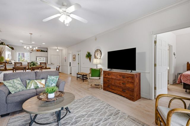 4895 Luster Leaf Cir Apt 203, Myrtle Beach, SC 29577