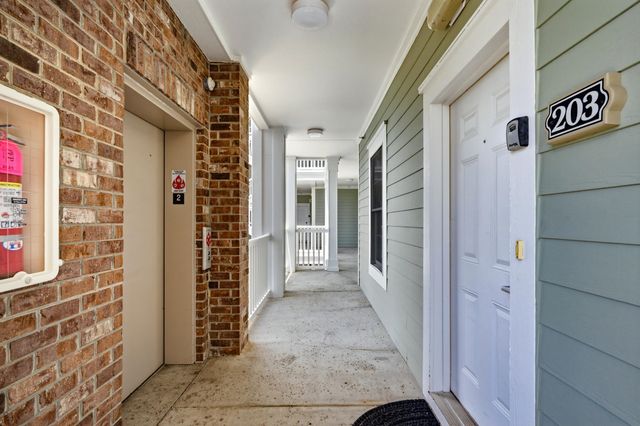 4895 Luster Leaf Cir Apt 203, Myrtle Beach, SC 29577