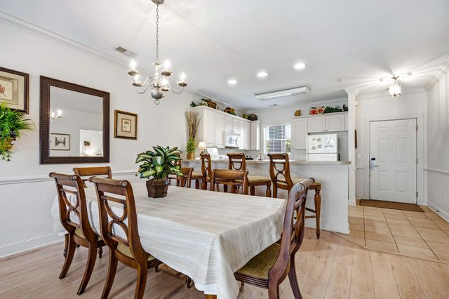 4895 Luster Leaf Cir Apt 203, Myrtle Beach, SC 29577