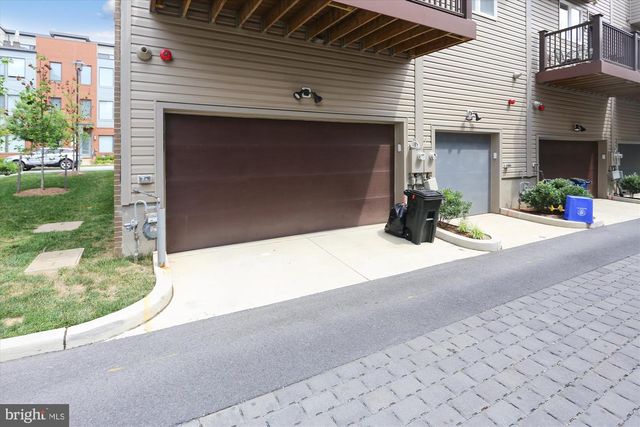 8060 RED HOOK ST, Rockville, MD 20855