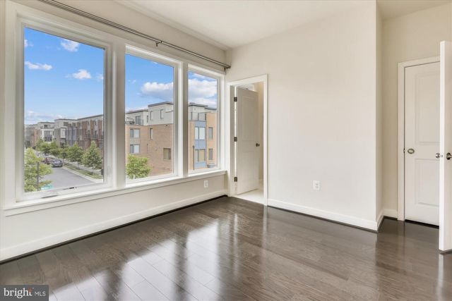 8060 RED HOOK ST, Rockville, MD 20855