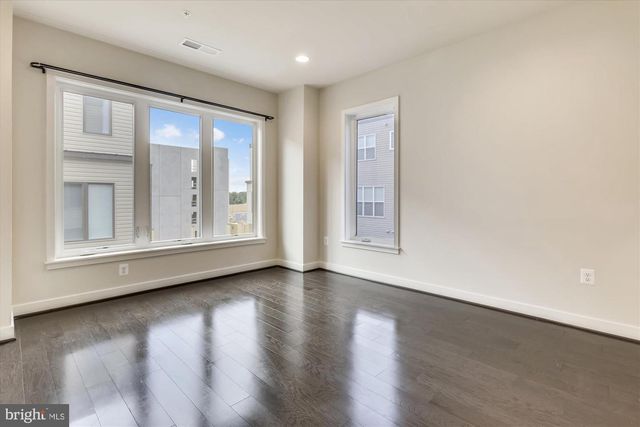 8060 RED HOOK ST, Rockville, MD 20855