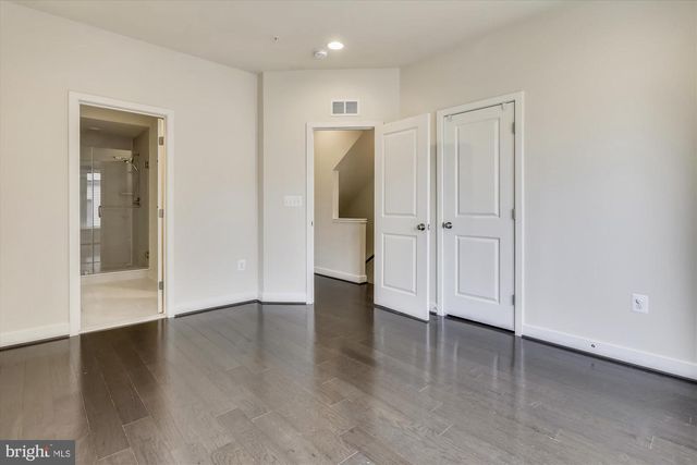 8060 RED HOOK ST, Rockville, MD 20855