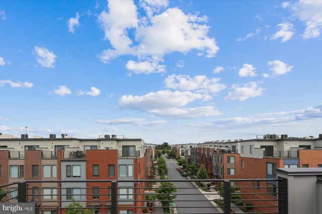 8060 RED HOOK ST, Rockville, MD 20855