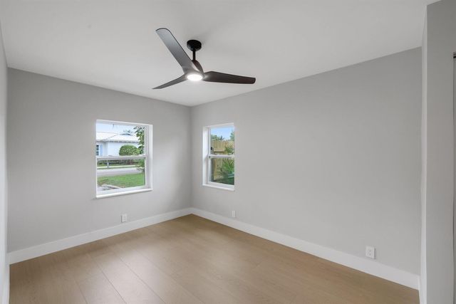 275 NE 16th Street, Delray Beach, FL 33444