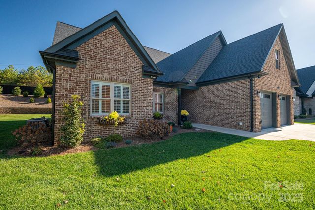 4290 Holly Circle NE, Conover, NC 28613