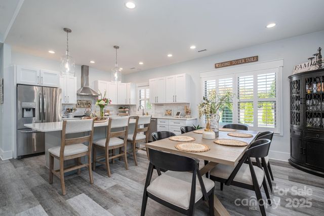 4290 Holly Circle NE, Conover, NC 28613