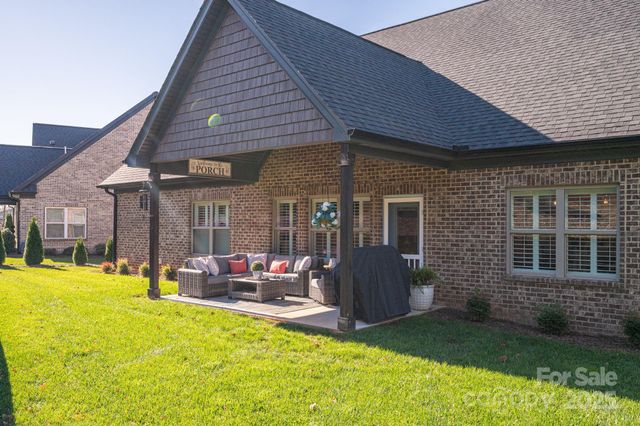 4290 Holly Circle NE, Conover, NC 28613