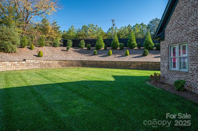 4290 Holly Circle NE, Conover, NC 28613