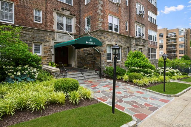21 N Chatsworth Avenue 3C, Larchmont, NY 10538