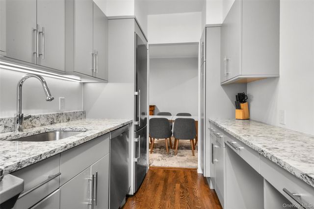 21 N Chatsworth Avenue 3C, Larchmont, NY 10538