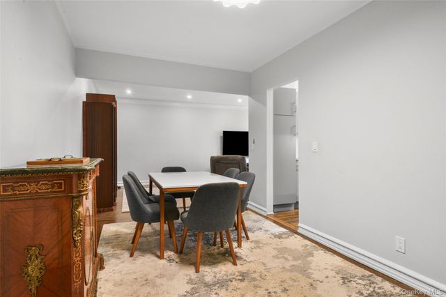 21 N Chatsworth Avenue 3C, Larchmont, NY 10538