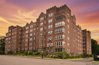 21 N Chatsworth Avenue 3C, Larchmont, NY 10538