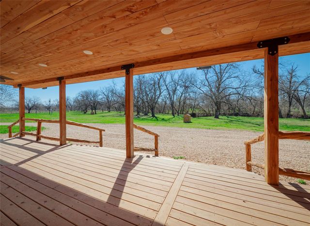 342 Private Road 4295, Rockdale, TX 76567
