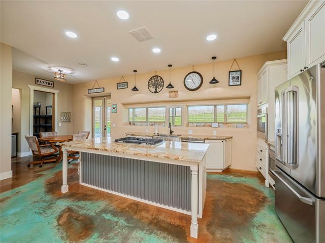 342 Private Road 4295, Rockdale, TX 76567