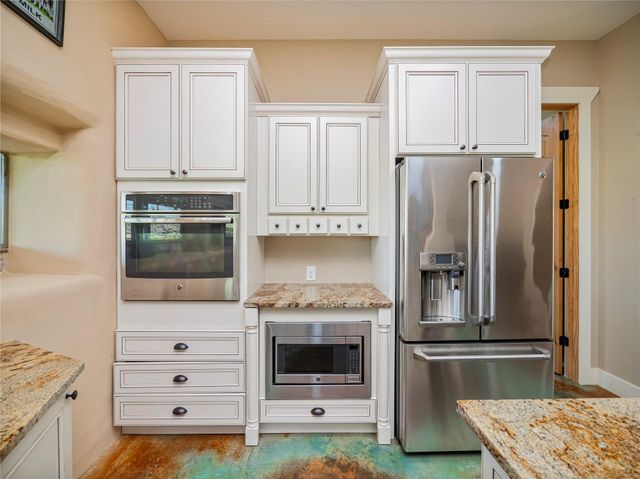 342 Private Road 4295, Rockdale, TX 76567