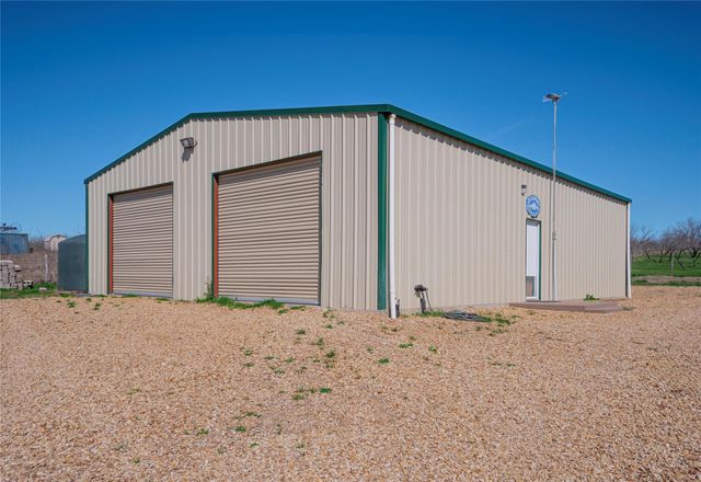 342 Private Road 4295, Rockdale, TX 76567