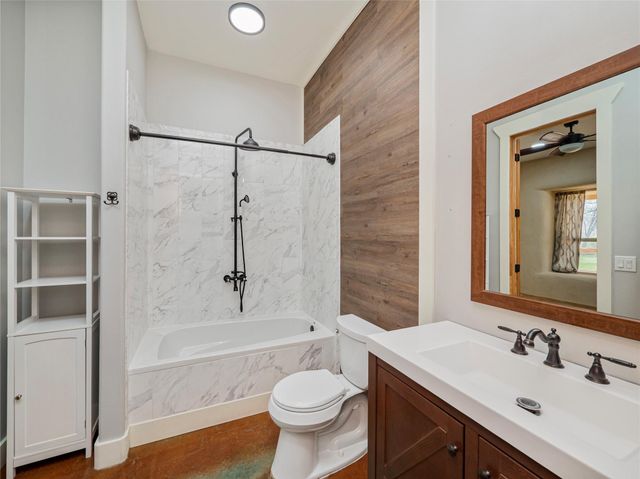 342 Private Road 4295, Rockdale, TX 76567
