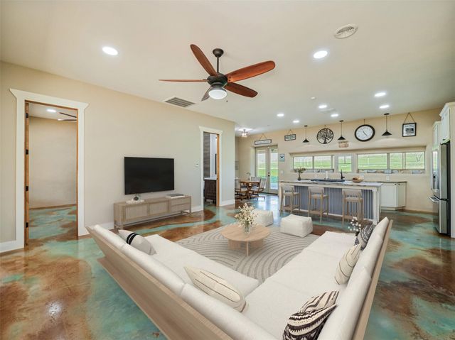 342 Private Road 4295, Rockdale, TX 76567
