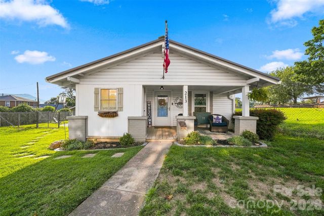 213 Colombo Street NW, Valdese, NC 28690