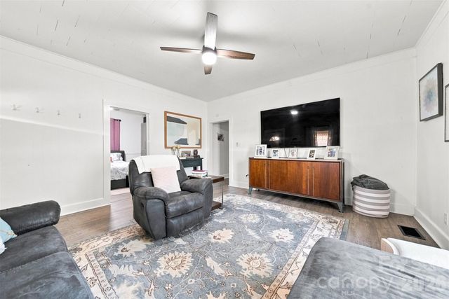 213 Colombo Street NW, Valdese, NC 28690